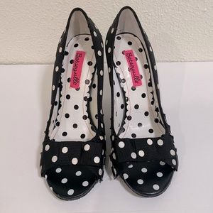 ‼️FINAL SALE‼️ 🖤 Betseyville Polka Dot Heels